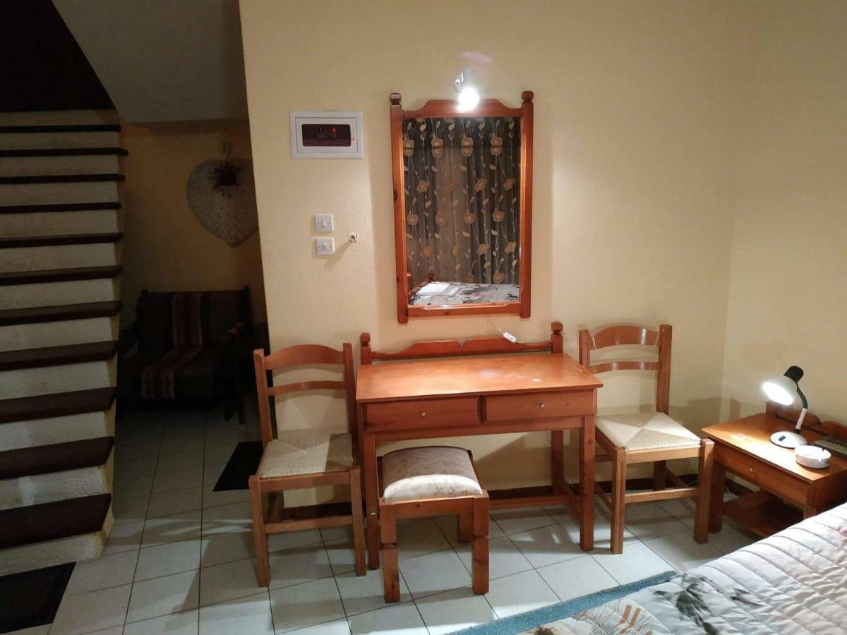 Piso Alonia Hotel Arachova Eksteriør billede