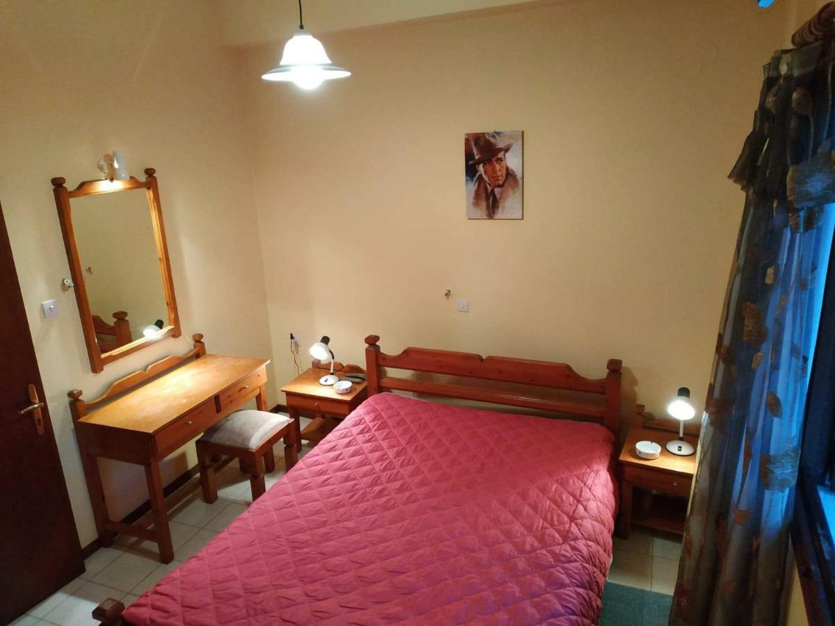 Piso Alonia Hotel Arachova Eksteriør billede
